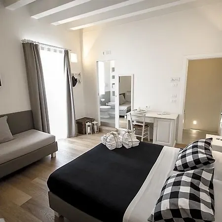 La Maison Affittacamere 3*
