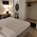 La Maison ゲストハウス 3*