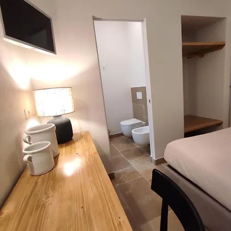 La Maison 招待所 特拉尼