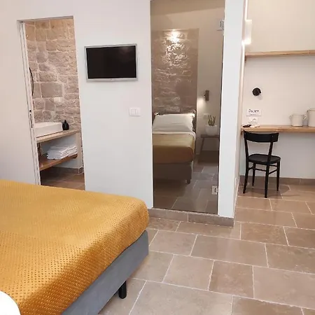 Guest house La Maison *