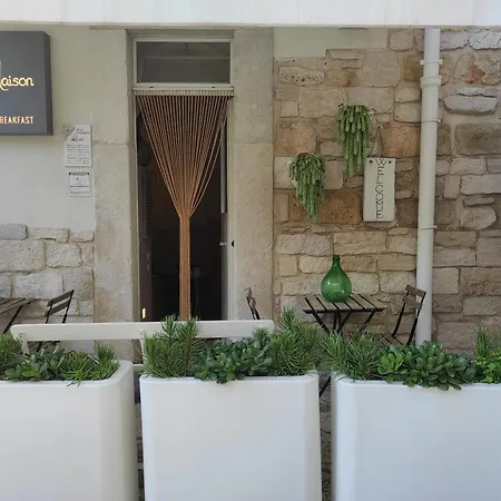 La Maison Πανσιόν Trani